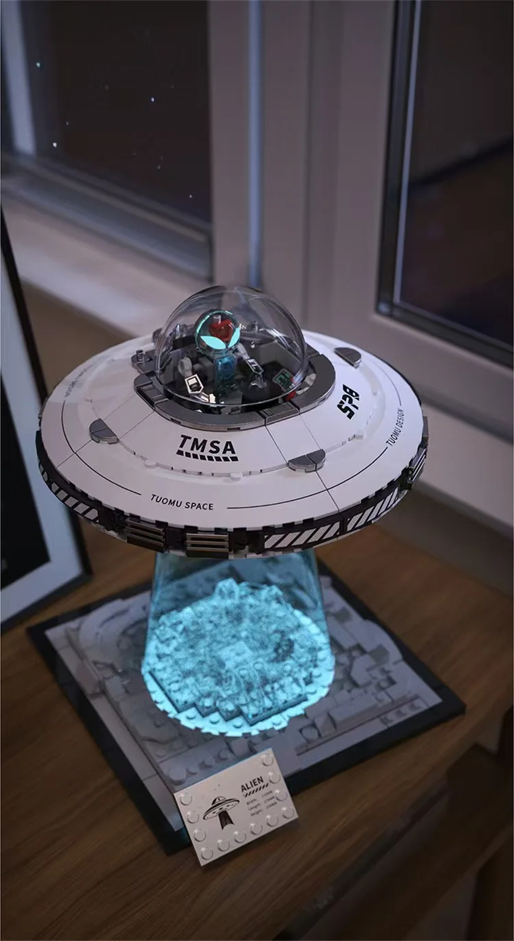 TUOMU T3012 宇宙探査モデル UFO 宇宙船 LEDライト ビルディング