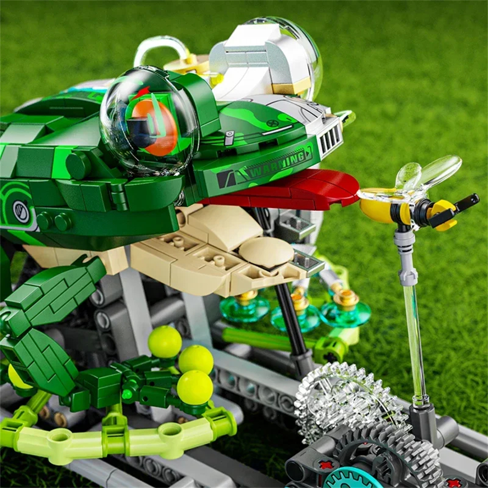 MJ 13052 Mechanical Parrot 13055 Mechanical Mantis 13058 Half